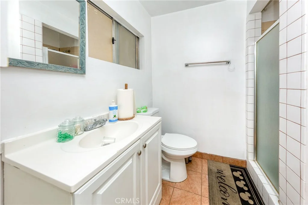 7545 Riverton Ave, Sun Valley, CA 91352