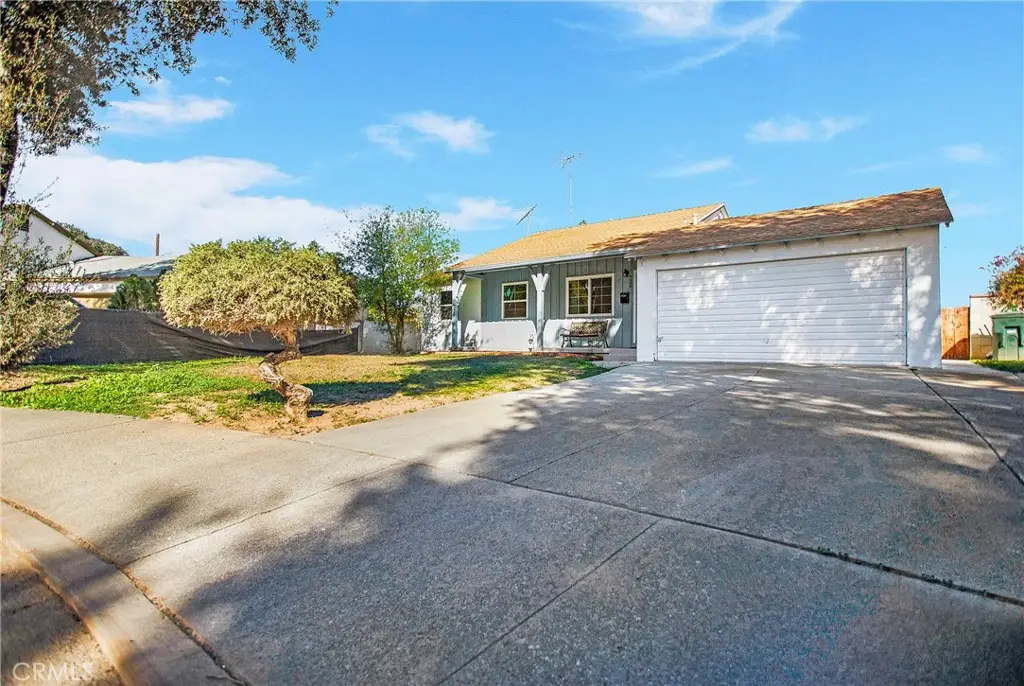 9555 Carver Court, Riverside, CA 92503