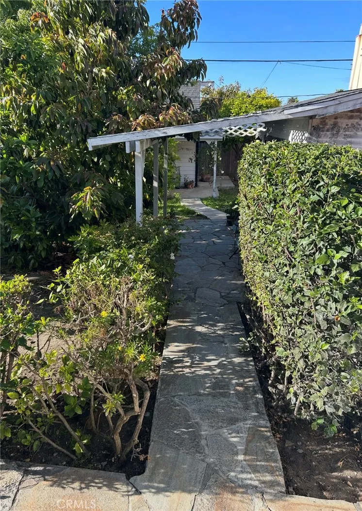 Additional image 50 of 1042 W 15th St, San Pedro, CA 90731