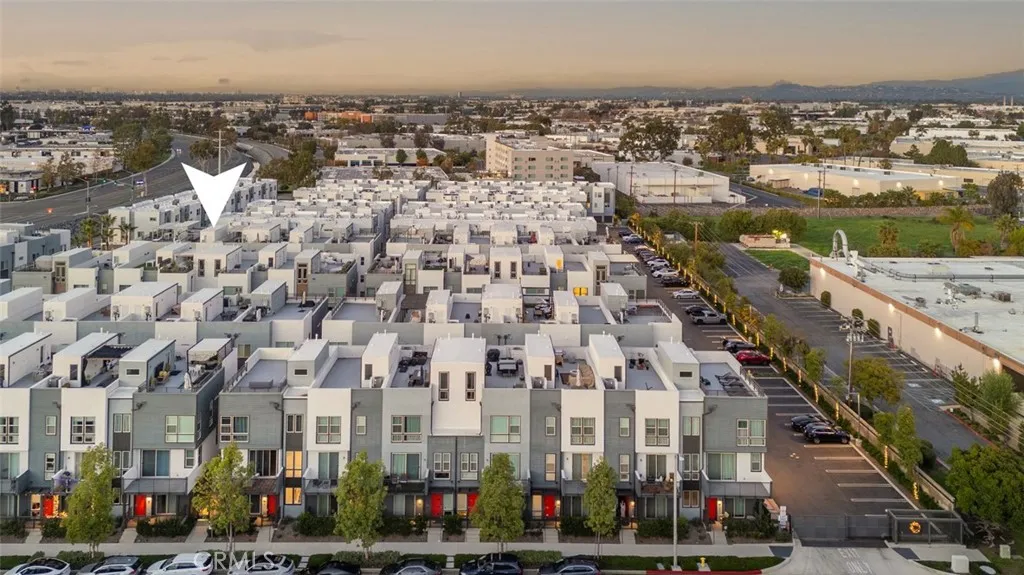 Additional image 61 of 203 Placemark, Irvine, CA 92614