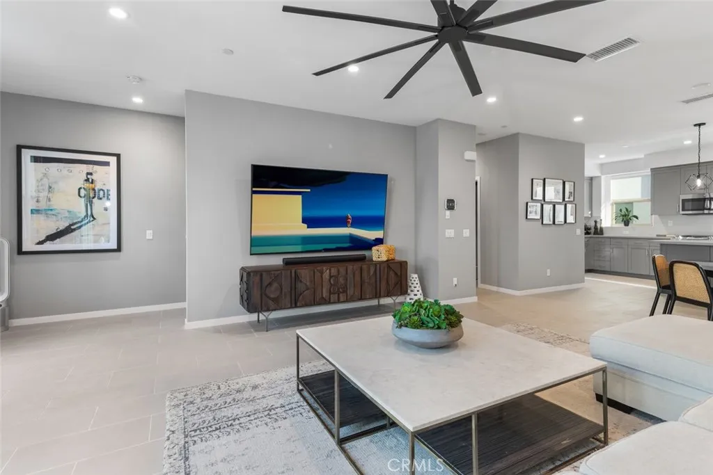 Additional image 74 of 203 Placemark, Irvine, CA 92614