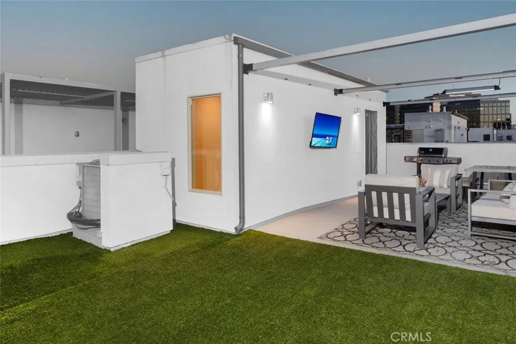 Additional image 44 of 203 Placemark, Irvine, CA 92614