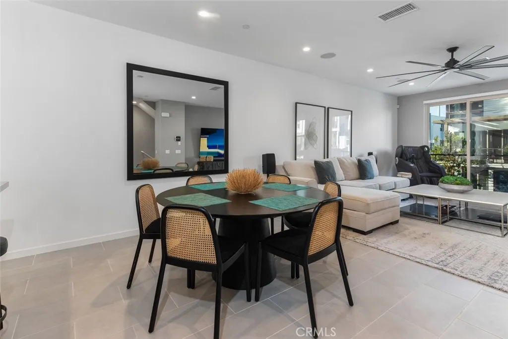 Additional image 26 of 203 Placemark, Irvine, CA 92614