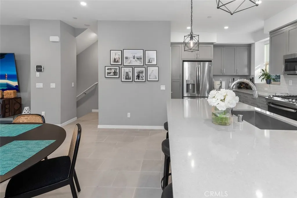 Additional image 81 of 203 Placemark, Irvine, CA 92614