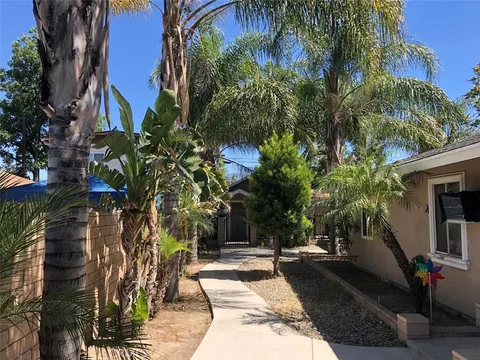 24724 5th Street Unit B, San Bernardino, CA MLS: AR24160564
