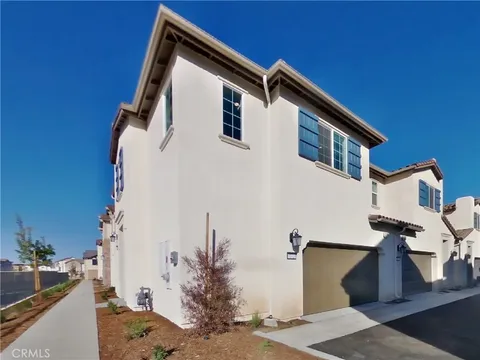 31727 Willowwood Way, Menifee, CA MLS: SW25085487