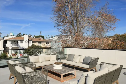 602 Iris Avenue, Corona Del Mar, CA 92625 - MLS#: NP25017641