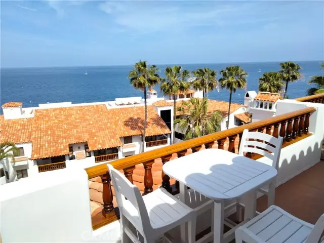 61 Playa Azul, Avalon, CA 90704