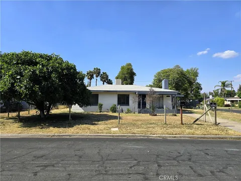 155 E Hampton Way, Fresno, CA MLS: FR25100534