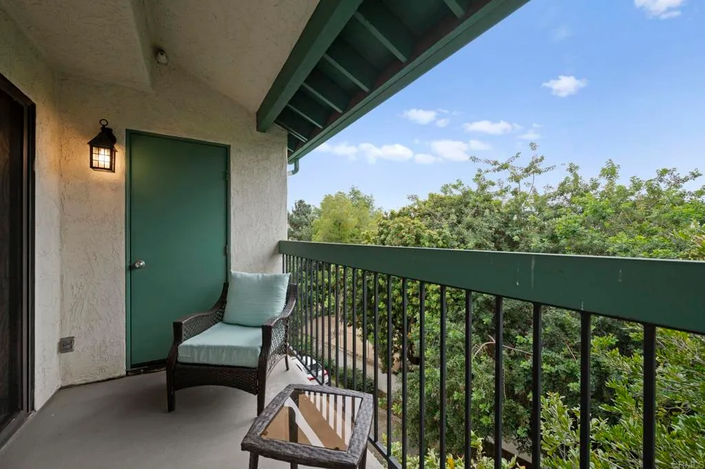 5525 Shasta Lane Unit 301, La Mesa, CA 91942