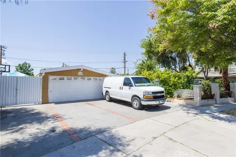 27703 Walnut Springs Avenue, Canyon Country, CA 91351 - MLS#: SR25101083