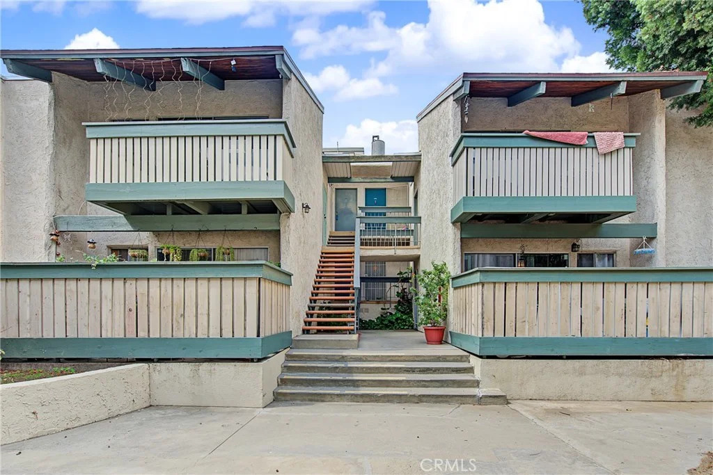8601 International Avenue Unit 135, Canoga Park, CA 91304