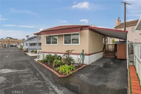 24815 S Normandie Ave Unit 23, Harbor City, CA 90710 - MLS#: SB25029399