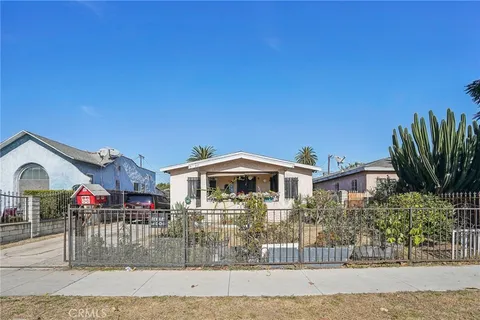 217 E 106th Street, Los Angeles, CA 90003 - MLS#: CV24230332