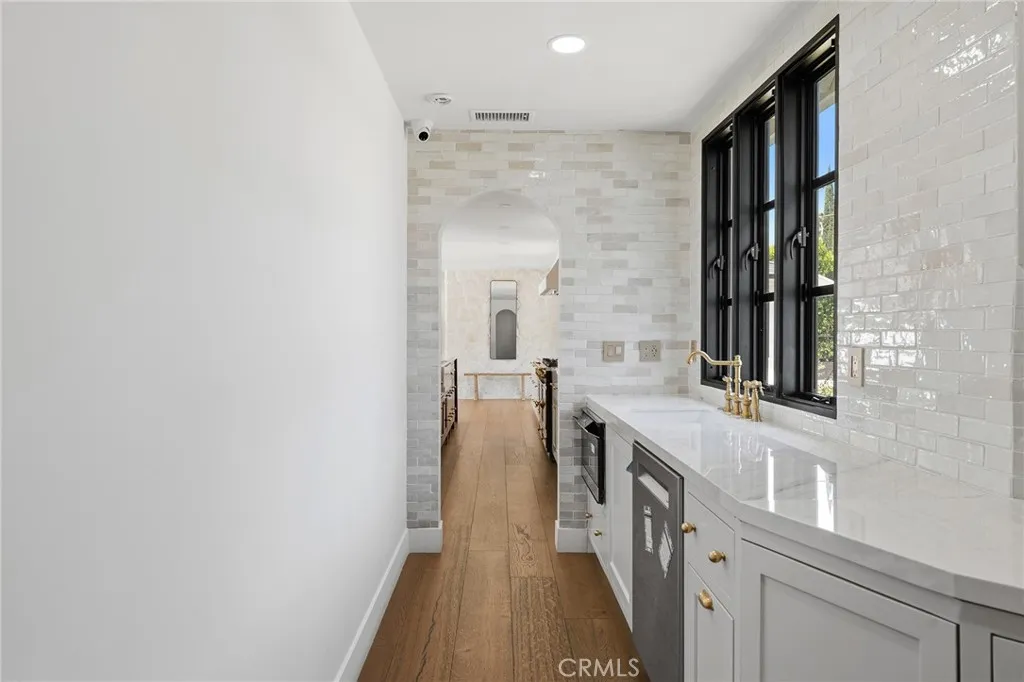 Additional image 74 of 22960 Calvert Street, Woodland Hills, CA 91367