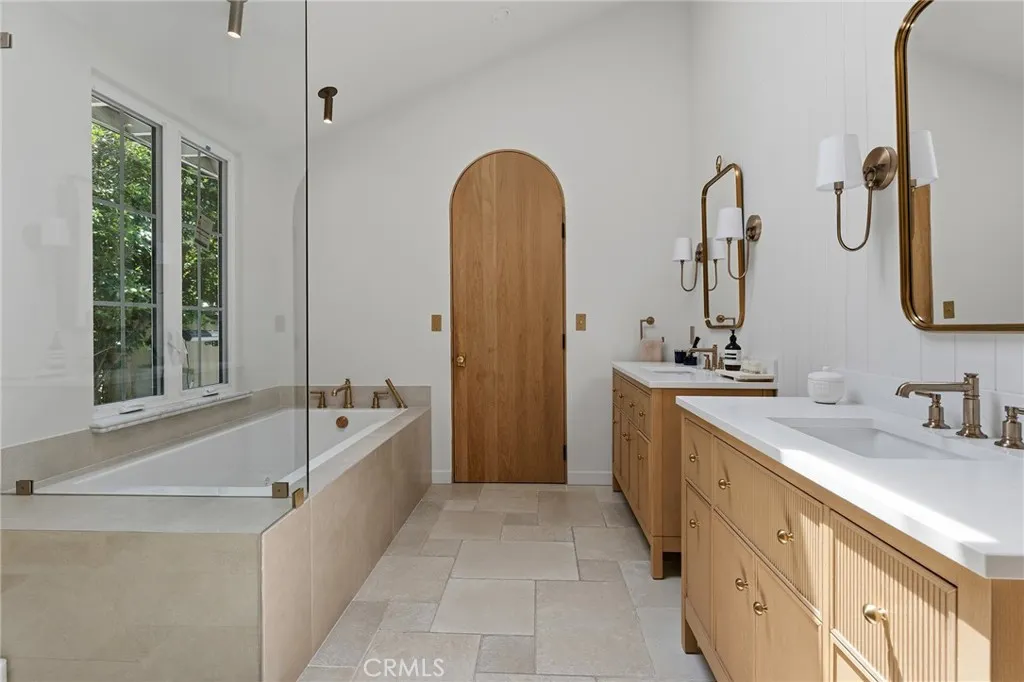 Additional image 85 of 22960 Calvert Street, Woodland Hills, CA 91367
