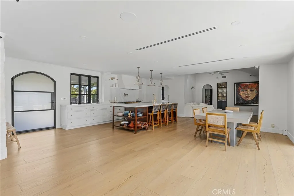 Additional image 16 of 22960 Calvert Street, Woodland Hills, CA 91367