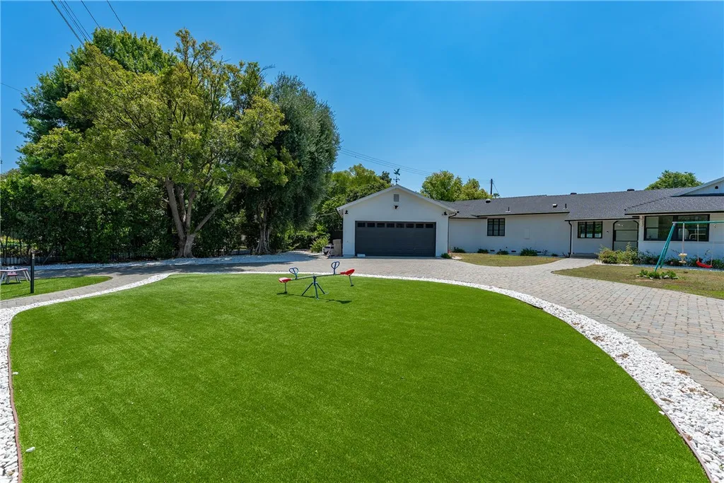 Additional image 5 of 22960 Calvert Street, Woodland Hills, CA 91367