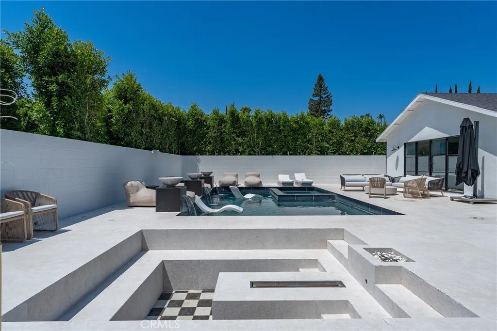 Additional image 44 of 22960 Calvert Street, Woodland Hills, CA 91367