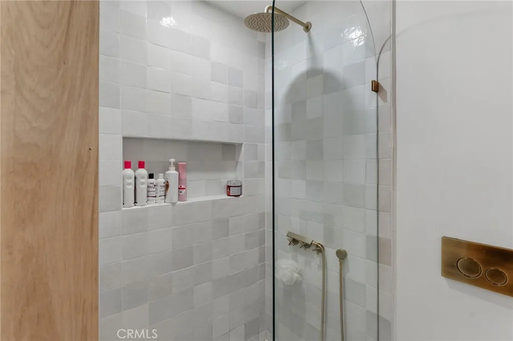 Additional image 36 of 22960 Calvert Street, Woodland Hills, CA 91367