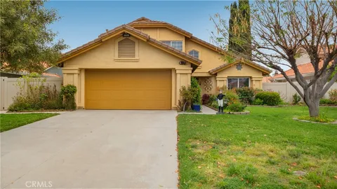 3070 W Fruitvale Avenue, Hemet, CA MLS: CV25084531