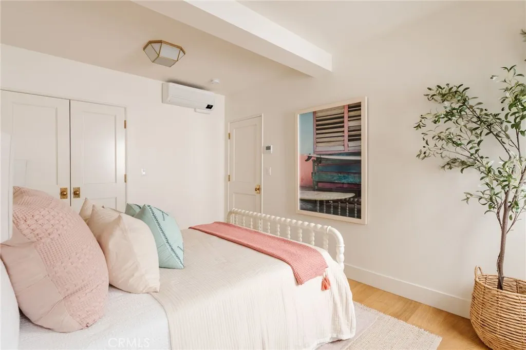 Additional image 101 of 429 20th Street, Manhattan Beach, CA 90266