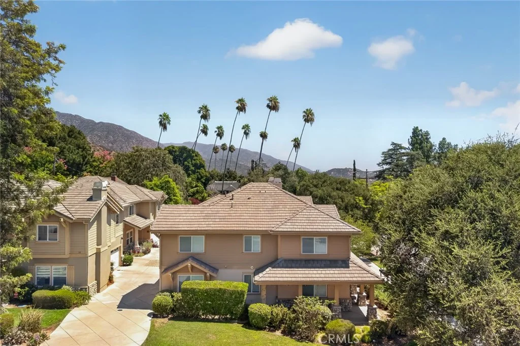 15 E Alegria Ave, Sierra Madre, CA 91024