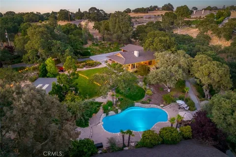 1105 Spanish Camp Road, Paso Robles, CA MLS: NS25075165
