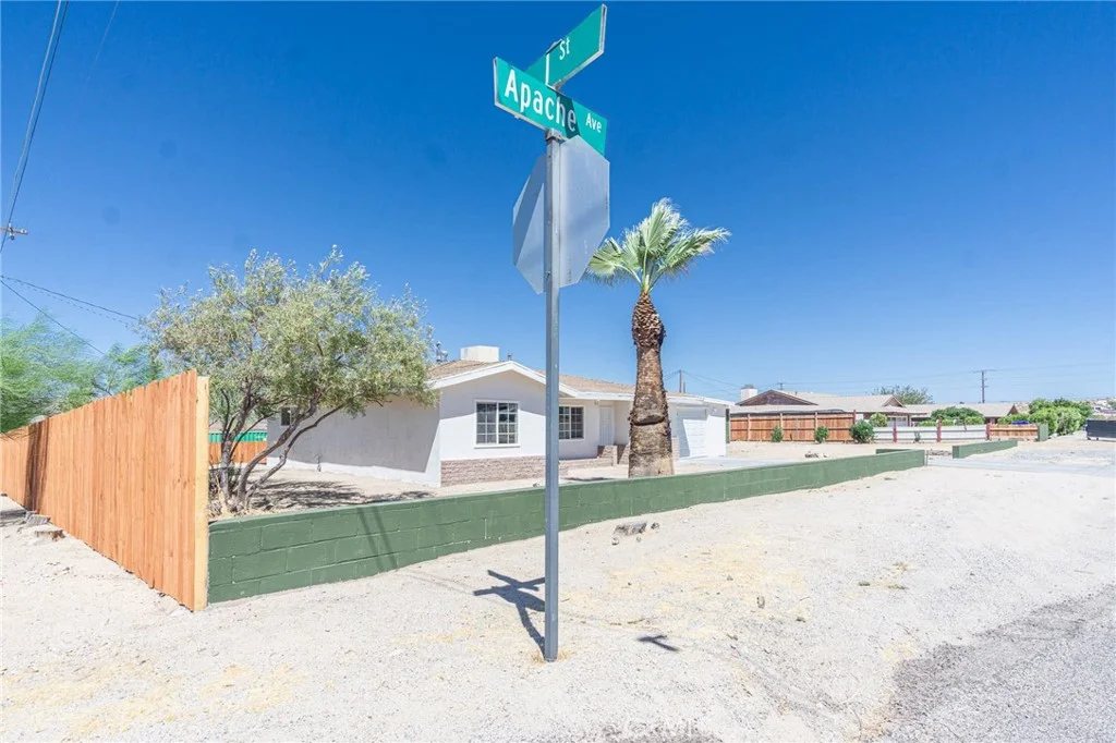 27904 Apache Ave, Barstow, CA 92311 photo 3