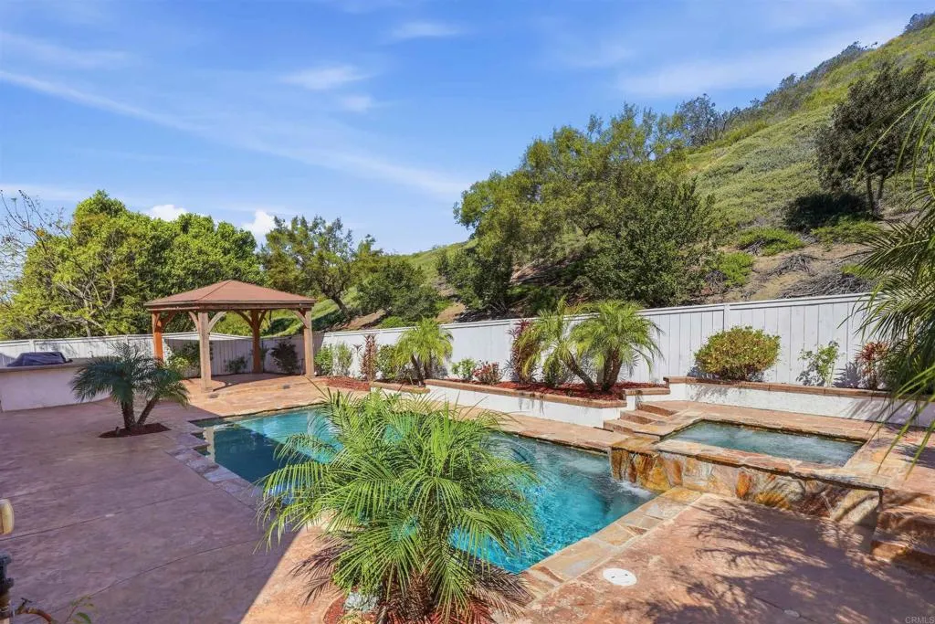 Additional image 74 of 827 Via Barquero, San Marcos, CA 92069