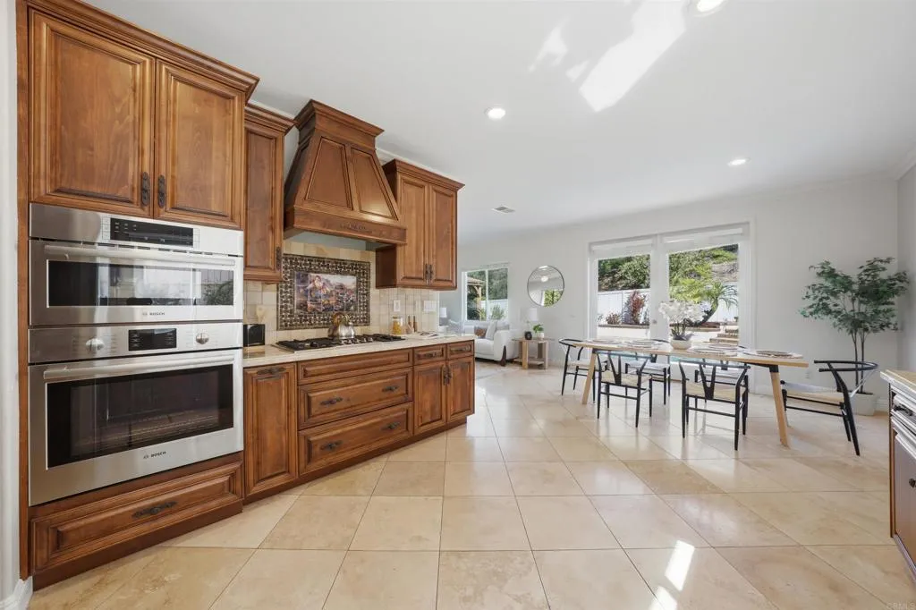 Additional image 12 of 827 Via Barquero, San Marcos, CA 92069