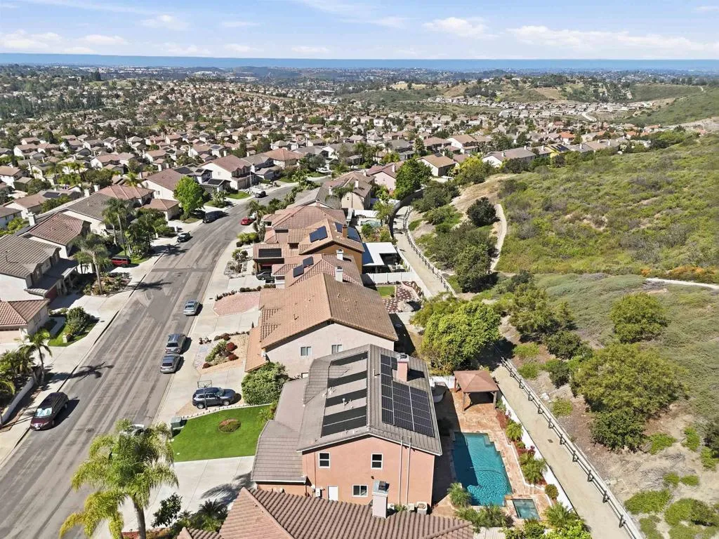 Additional image 4 of 827 Via Barquero, San Marcos, CA 92069