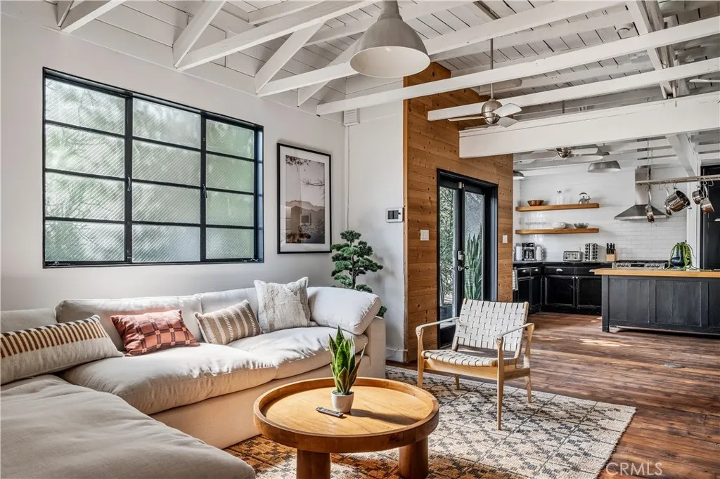 Additional image 16 of 654 S Soto st, Los Angeles, CA 90023