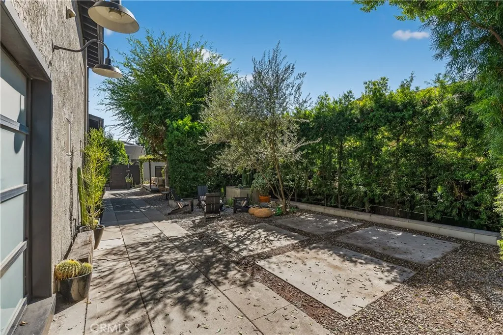 Additional image 9 of 654 S Soto st, Los Angeles, CA 90023