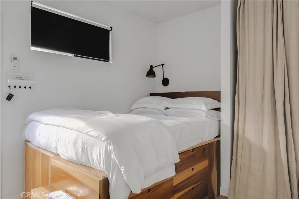 Additional image 40 of 654 S Soto st, Los Angeles, CA 90023