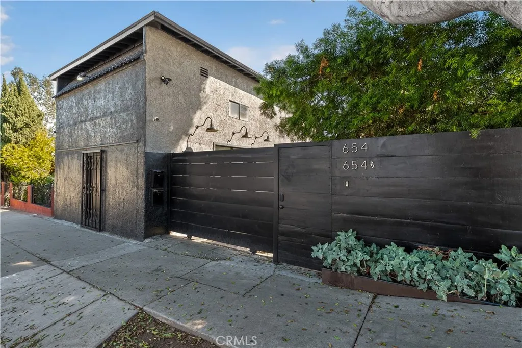 Additional image 52 of 654 S Soto st, Los Angeles, CA 90023