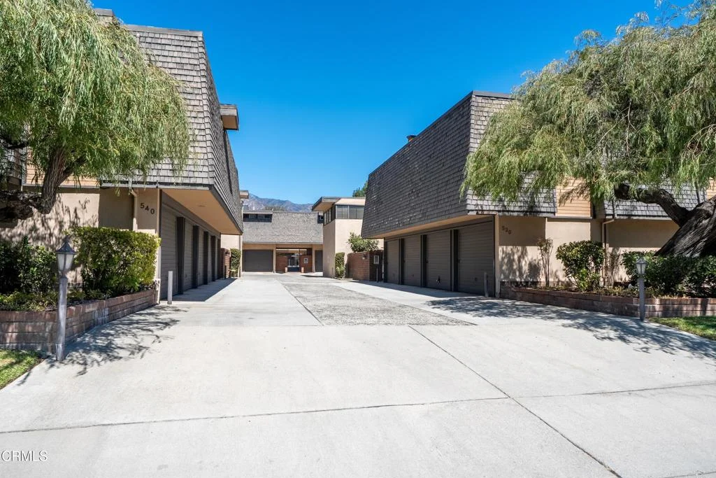 530 Fairview Avenue Unit 18, Arcadia, CA 91007