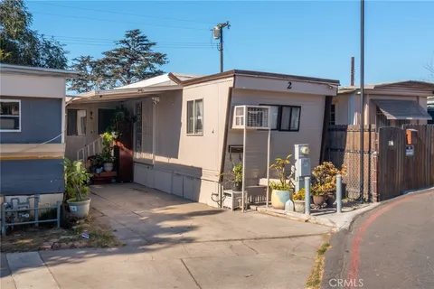 4523 Cecilia st Unit 2, Cudahy, CA MLS: SR25011136