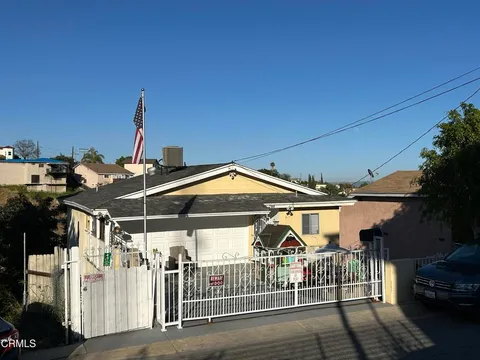 1080 N Eastman Avenue, Los Angeles, CA MLS: P1-22153