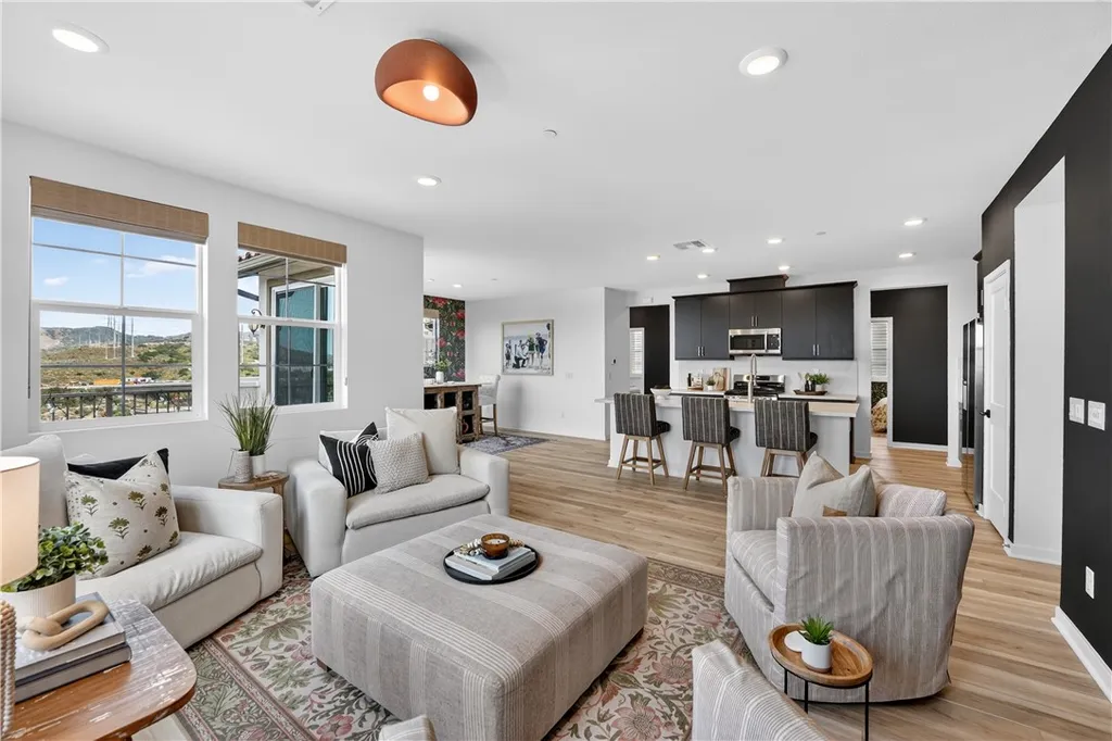 Additional image 6 of 415 Besalu Terrace, Mission Viejo, CA 92694