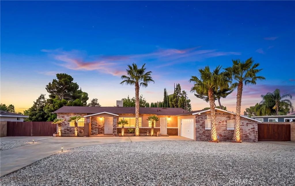 2561 W Avenue K, Lancaster, CA 93536