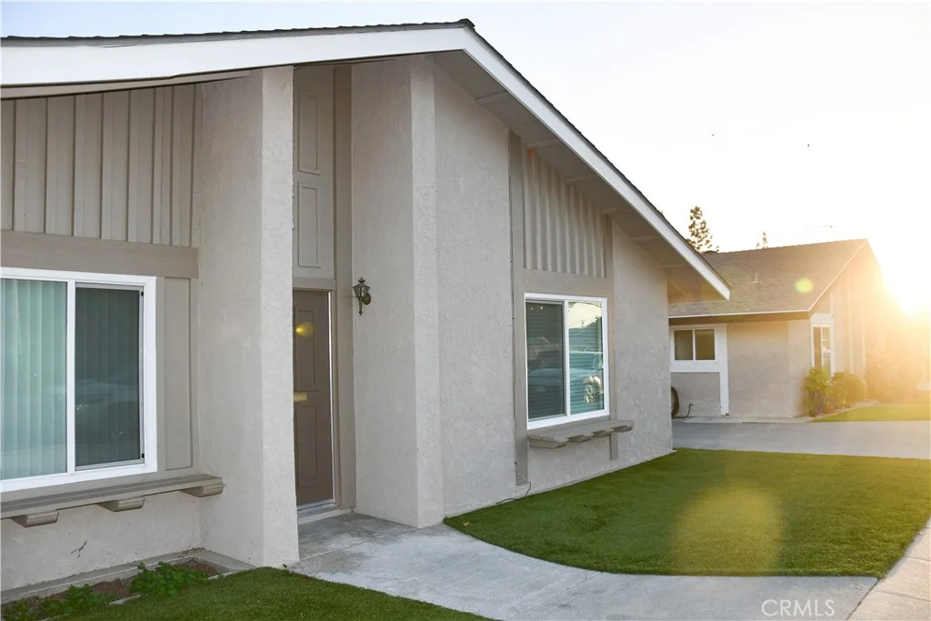 802 E La Veta Ave, Orange, CA 92866 photo 3