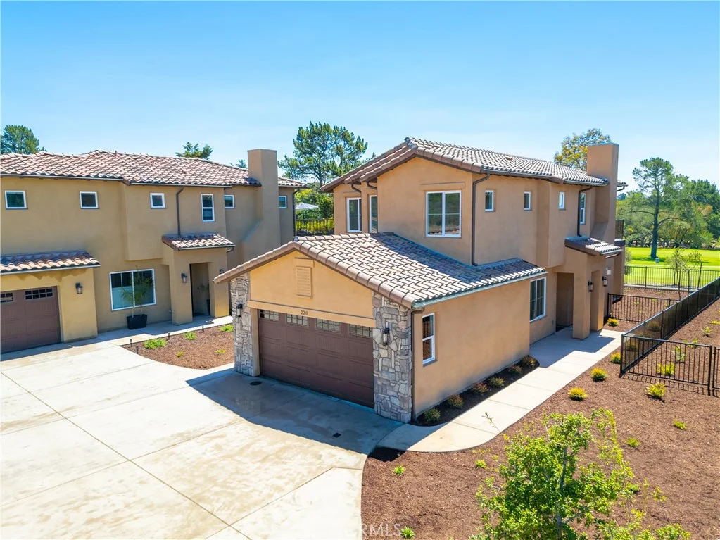 220 Oak Hill Drive, Lompoc, CA 93436