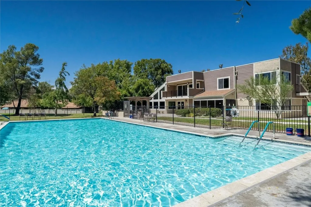 Additional image 71 of 20008 Avenue Of The Oaks, Newhall, CA 91321