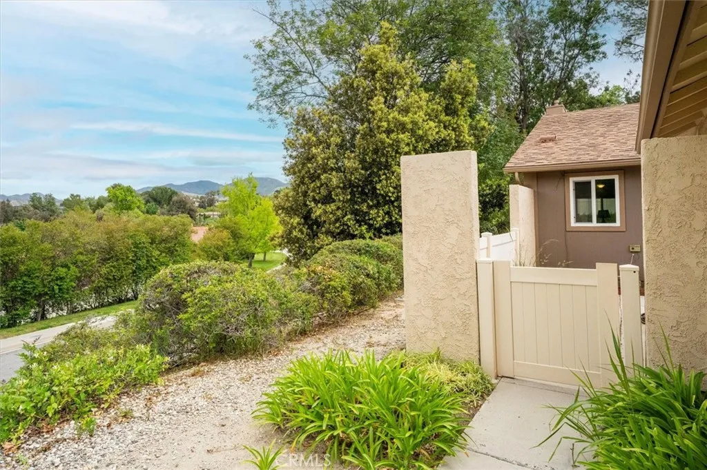 Additional image 3 of 20008 Avenue Of The Oaks, Newhall, CA 91321