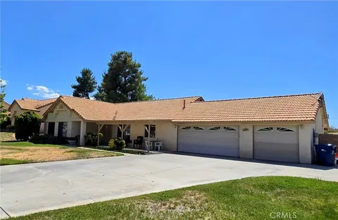 35823 48th Street E, Palmdale, CA MLS: SR25109332