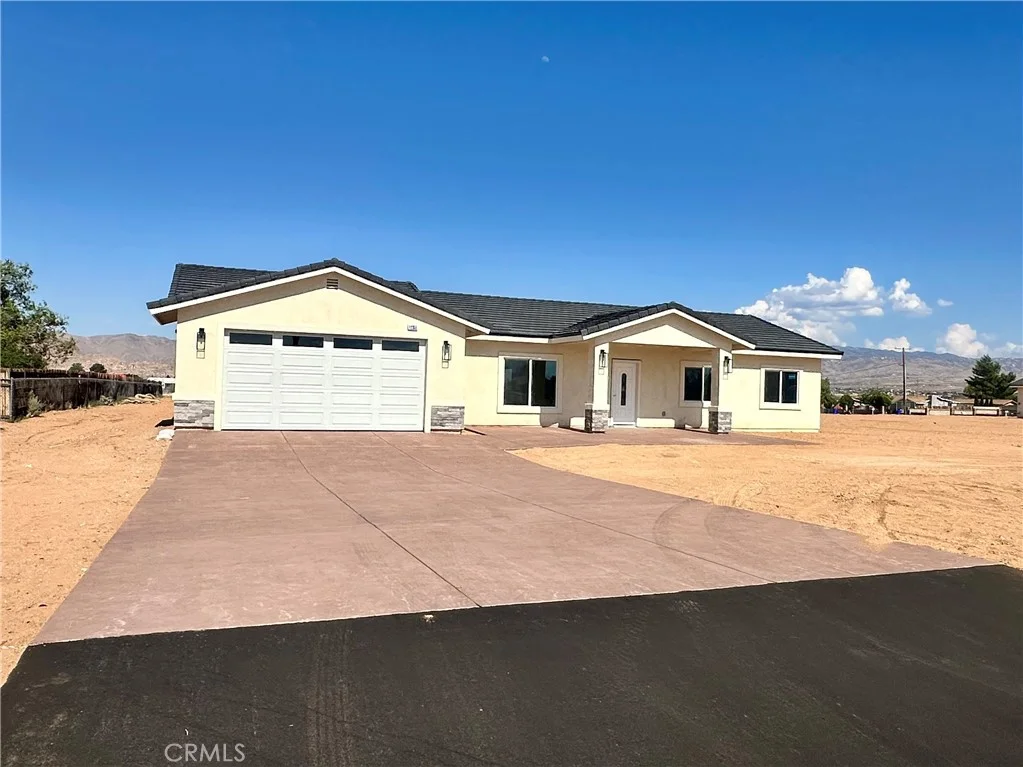 12351 pawnee Road, Apple Valley, CA 92308 | HD25125597 | Nestfully