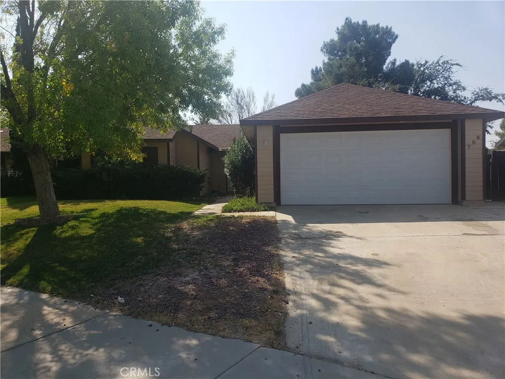 708 Trixis Avenue, Lancaster, CA 93534