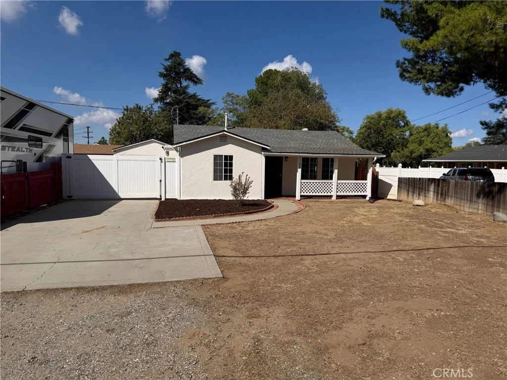 1105 Edgar Ave, Beaumont, CA 92223 photo 2
