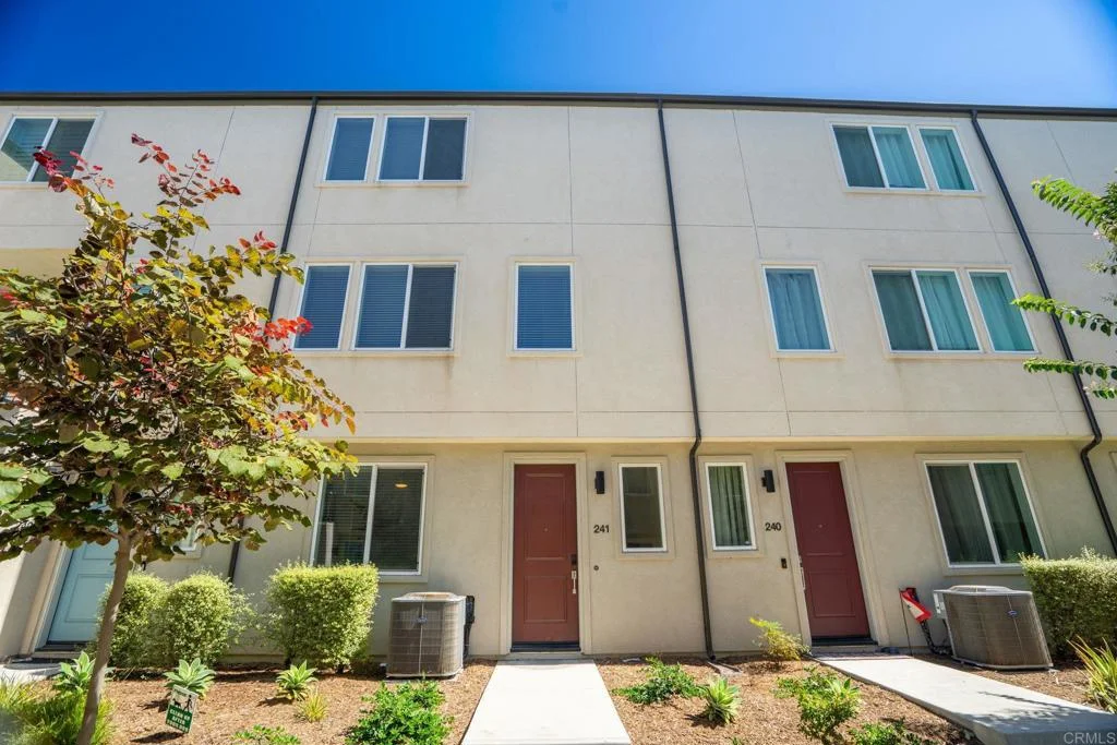 5280 Beachfront Cove Cv Unit 241, San Diego, CA 92154